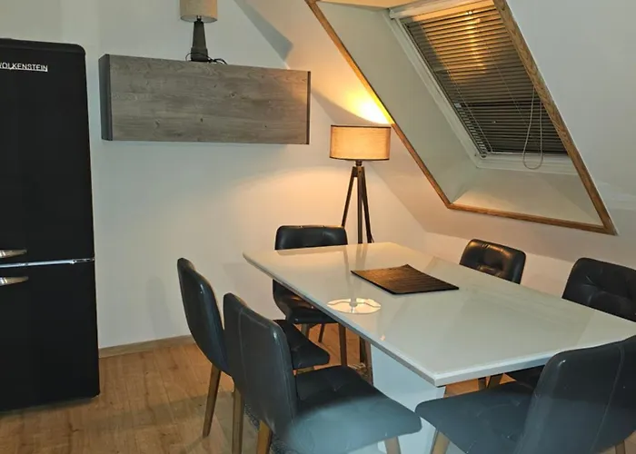 דירה Ideal Fuer Monteure Mit 3 Schlafzimmer Fuer Bis Zu 6 Personen Mit Kueche, Waschmaschine, Bad, Wifi, Flat Tv Usw דליטש'